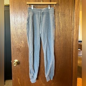 LuluLemon- Scuba High Rise Jogger Sweatpants